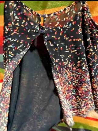 Top gasa espalda abierta geometria  multicolor