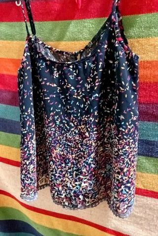 Top gasa espalda abierta geometria  multicolor
