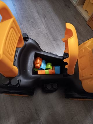 Correpasillos con piezas para jugar