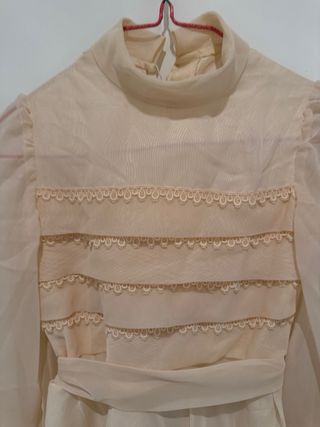 Vestido de comunion antiguo
una joya 