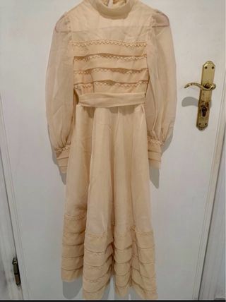 Vestido de comunion antiguo
una joya 