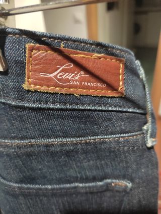 Pantalón Levis san francisco, talla 27 América 