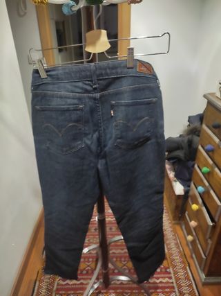 Pantalón Levis san francisco, talla 27 América 