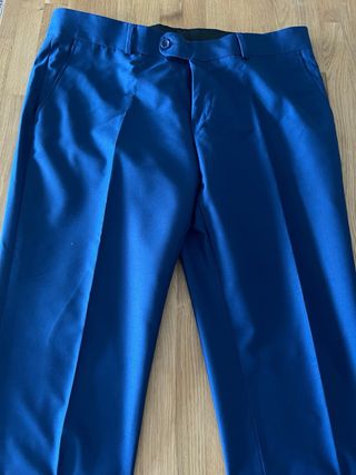 Traje azul graduación