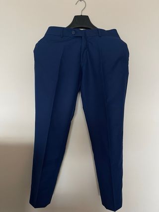 Traje azul graduación