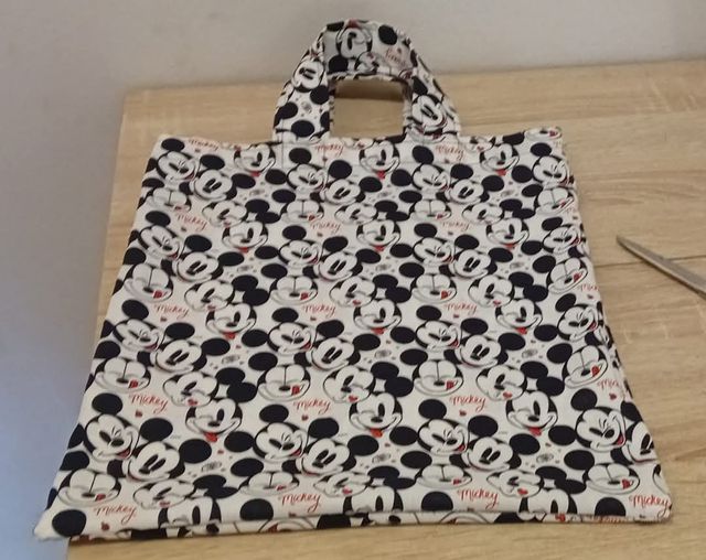 Bolsas tela reutilizables y personalizadas.