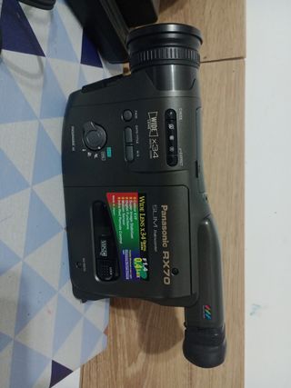VIDEOCÁMARA PANASONIC RX70, PRÁCTICAMENTE NUEVA