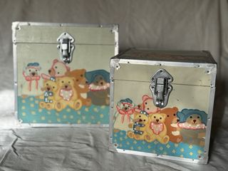2 unici e adorabili bauli vintage dipinti a mano