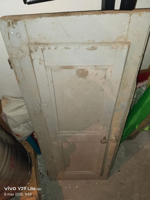 Ventana antigua de madera