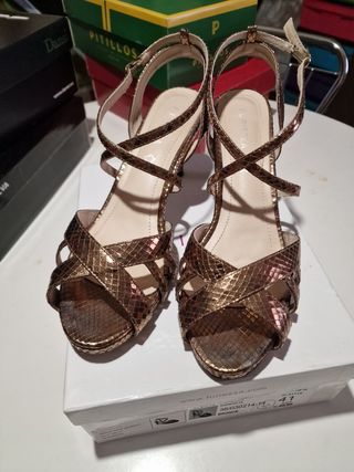 Zapatos de Salón dorados