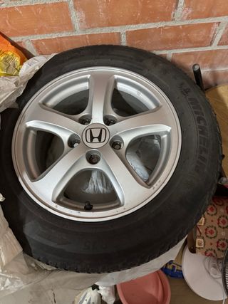 neumáticos de invierno sobre discos honda 165 65 r15 micheline alpine 5