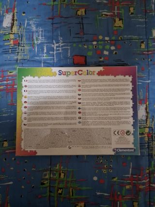 Puzzle violeta