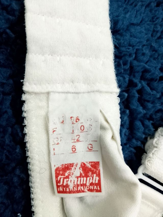 Set di due reggiseni bianco e nero