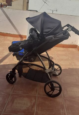 Carricoche Be Cool + capazo + silla coche