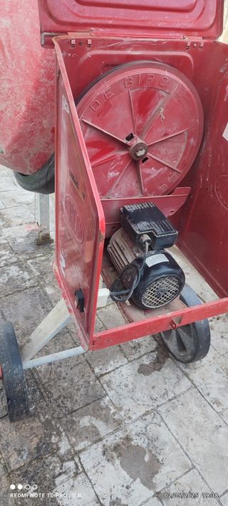 Hormigonera con poco uso