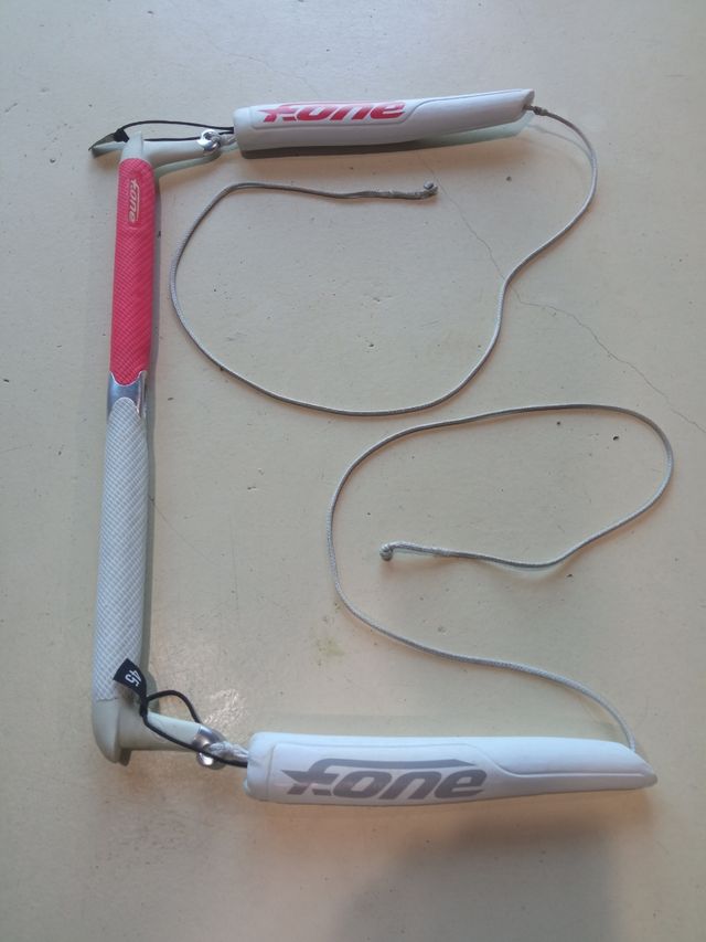 Barra de kitesurf f one