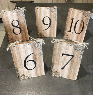 Segna tavoli in legno: numerazione dal 1 al 10