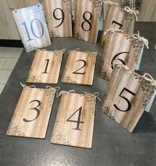 Segna tavoli in legno: numerazione dal 1 al 10