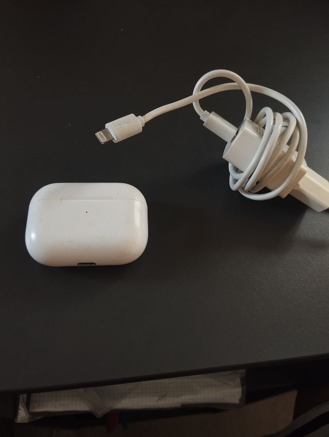 airpods pro 