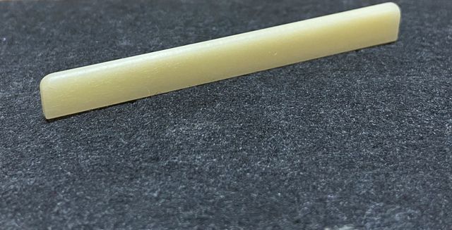 Silleta de hueso  para guitarra clásica