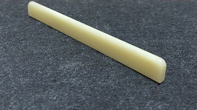 Silleta de hueso  para guitarra clásica