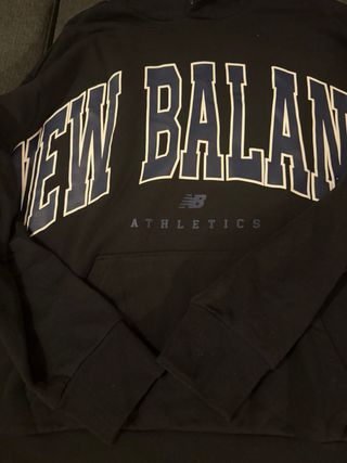 SUDADERA NEW BALANCE  TALLA 3 L COLOR NEGRO 