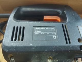 Sierra caladora Black&Decker 80531 y cepillo