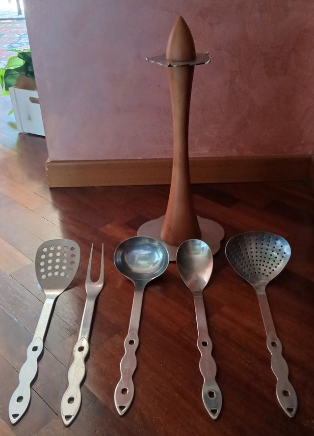 Portamestoli Giannini legno acciaio