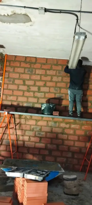 Reformas y albañiles