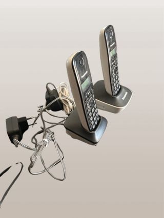 Coppia di telefoni portatili Panasonic