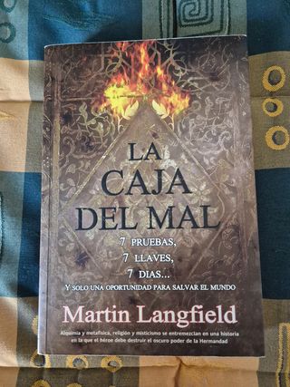 Libro La caja del mal