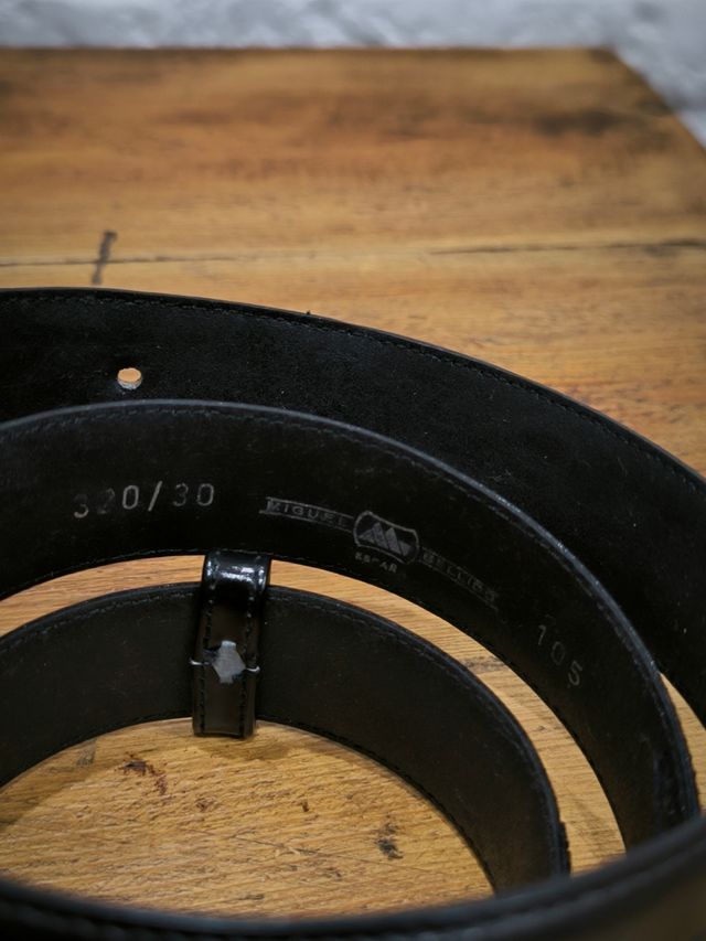 Cinturón Miguel Bellido negro piel