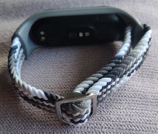 Xiaomi Mi Smart Band 6 - usada.