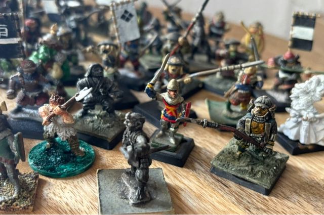 Muñecos miniatura metal