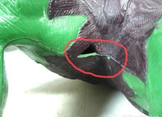 GRAN FIGURA SONORA 32 CM HULK 2003 GOMA  LA MASA