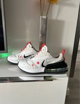 Nike Air Max Up Blancas y Negras