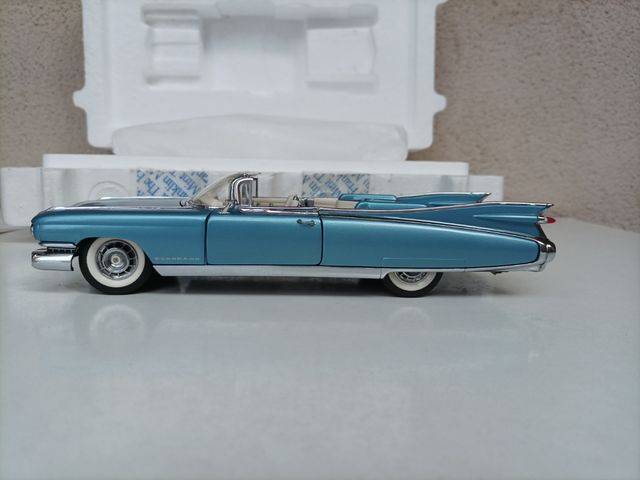Franklin Mint 1:24, 1959 Caddillac Eldorado Biarri