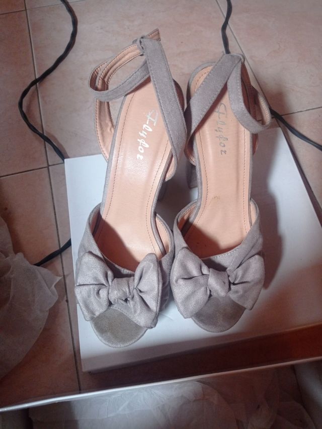 Scarpe donna col tacco