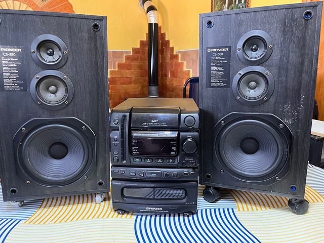 Equipo compacto Pionner cd cassette y radio