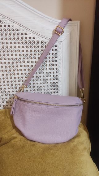 Riñonera piel morada