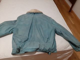 CAZADORA CUERO AZUL
