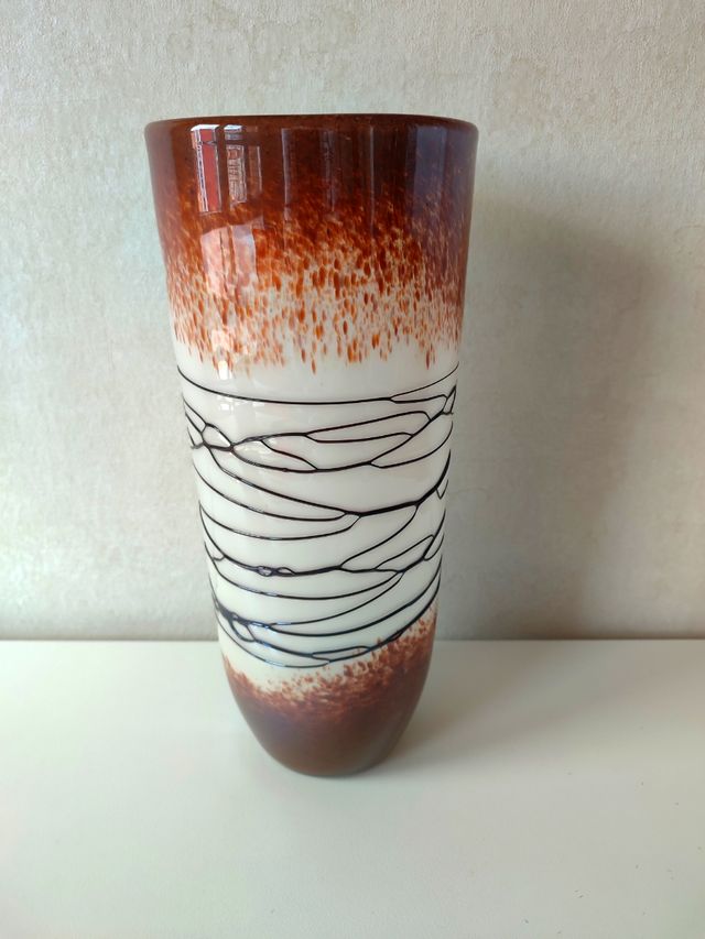 JARRÓN DE VIDRIO FINO.