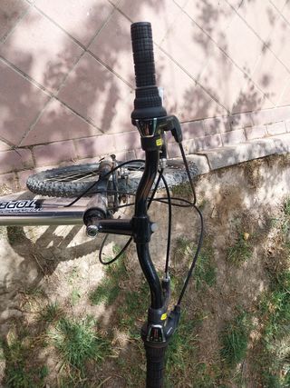 Bicicleta MTB como nueva de aluminio