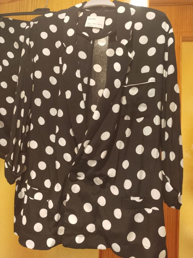 Traje Bershka lunares blanco-negro - Talla L