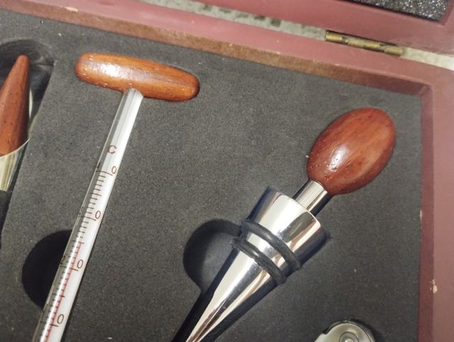 Kit Sommelier,con cofanetto legno
