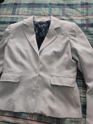 Blazer blanca Yera talla 38