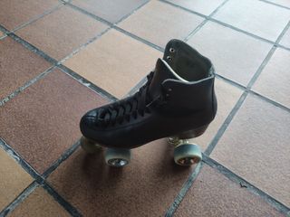 Patines artísticos: Cuero negro