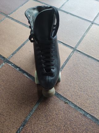 Patines artísticos: Cuero negro