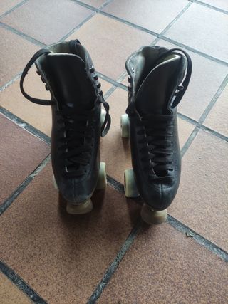 Patines artísticos: Cuero negro