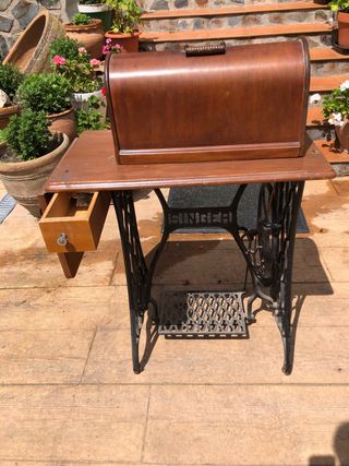 Maquina de coser antigua singer